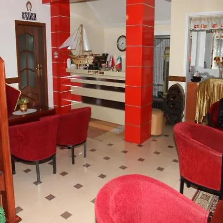 Hotel Parlamenti 3*