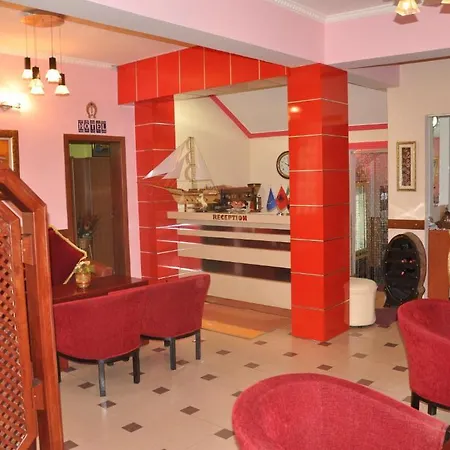 Hotel Parlamenti 3*
