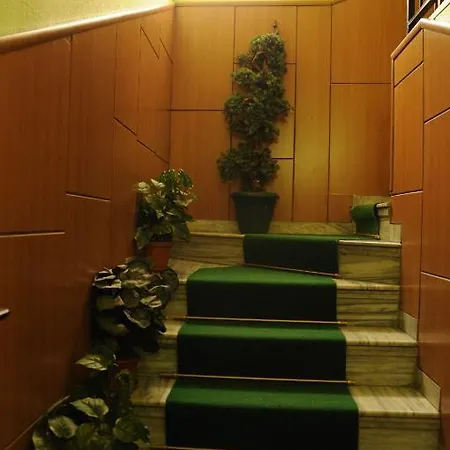 Parlamenti Hotel Tirana