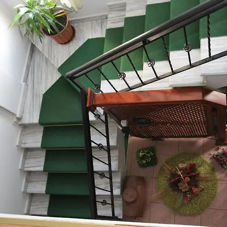 Hotel Parlamenti Tirana